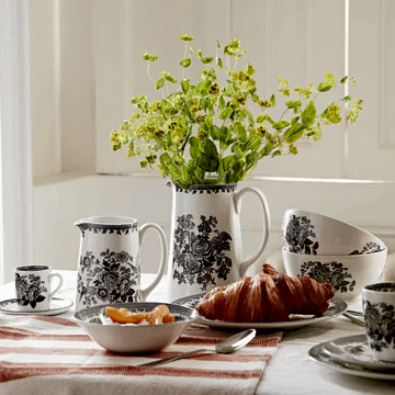 Black & White Asiatic Pheasants Medium Tankard Jug 568ml/1pt